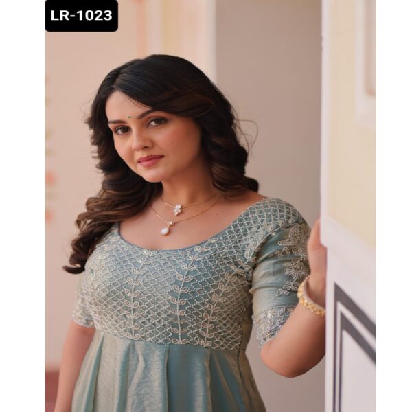 LR-1023 - Image 4