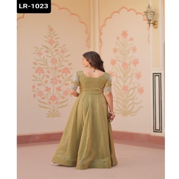LR-1023 - Image 10