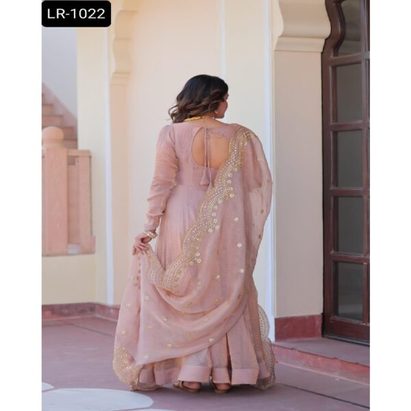 LR-1022 - Image 10