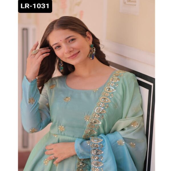 LR-1031 - Image 7