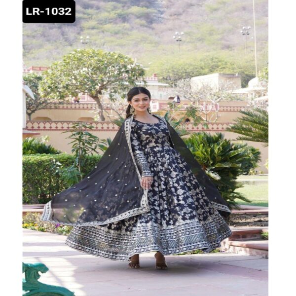 LR-1032 - Image 13