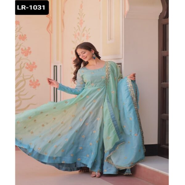 LR-1031 - Image 9