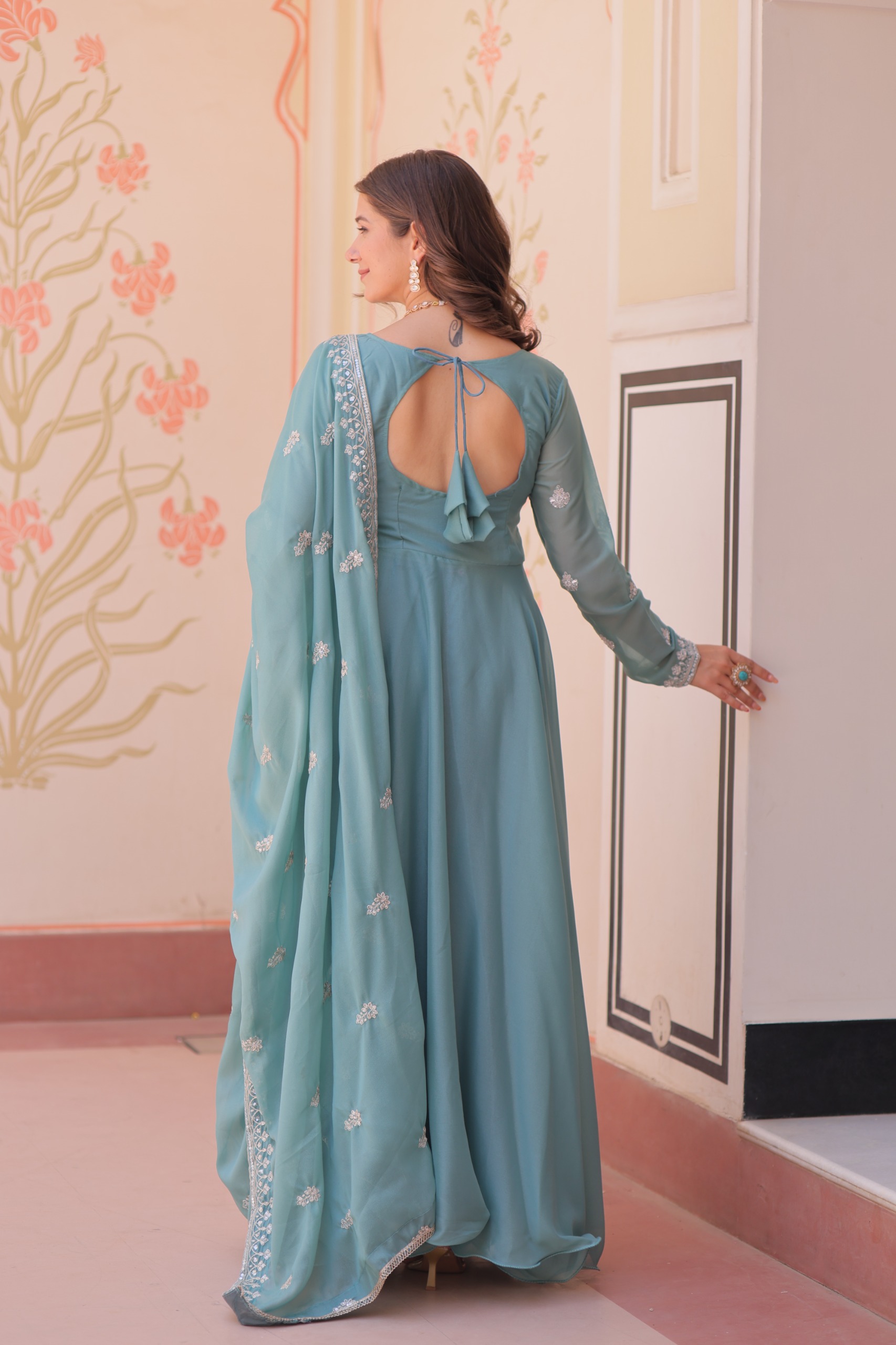 LR-1077 - Image 4
