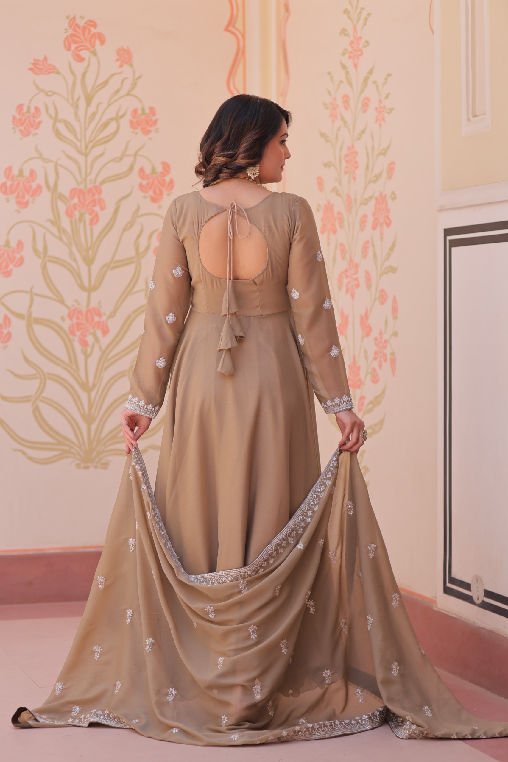 LR-1077 - Image 6